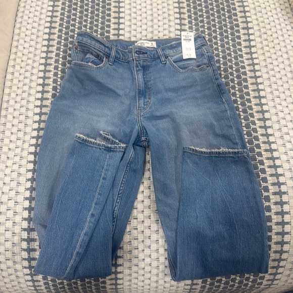 Abercrombie Mom High Rise NWT - Picture 1 of 4